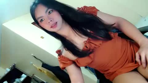 Snapshot of fionie_xxx chatting on April 2026 01:27:02 PM FIONA online show from April 2026 01:27:02 PM