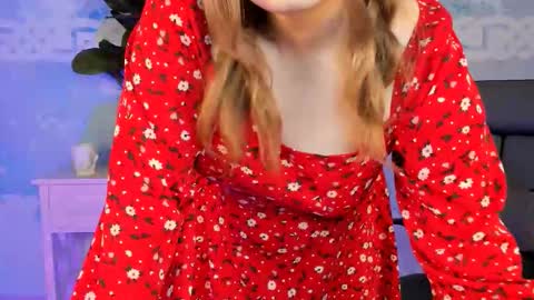 fiora online show from September 2025 04:20:02 PM