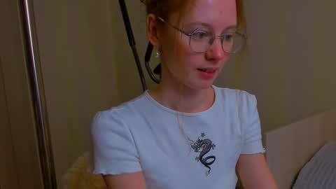 fire_luna online show from February 2026 05:45:01 AM