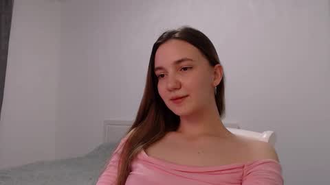 fireflies_fly_ online show from December 2025 07:41:01 PM