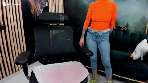 Kallisy online show from November 2025 10:00:02 PM