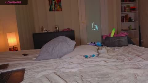 Alice online show from October 2025 07:50:01 AM