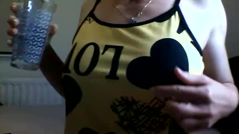Snapshot of fitbut chatting on May 2026 10:00:02 PM Fitbut online show from May 2026 10:00:02 PM
