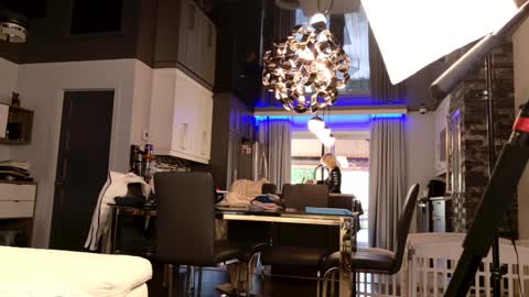 Bianca online show from October 2025 01:44:01 PM