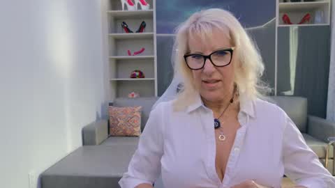 Bianca online show from March 2026 06:35:02 PM