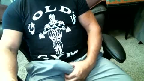 fitguy40 online show from December 2024 08:12:02 PM