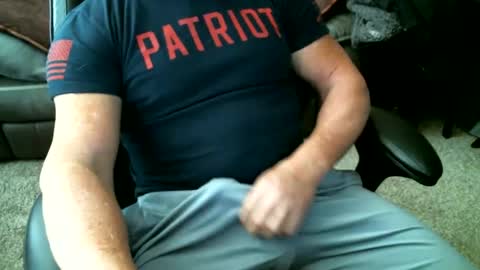 fitguy40 online show from December 2024 07:07:02 PM