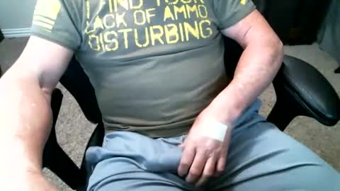 fitguy40 online show from February 2026 09:13:01 PM