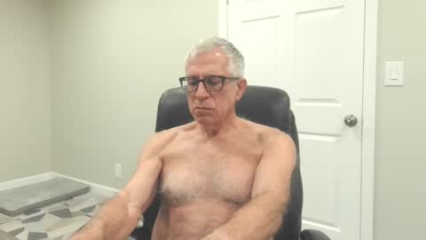 Snapshot of fitman999 chatting on December 2024 01:14:01 AM Jon online show from December 2024 01:14:01 AM