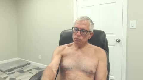 Snapshot of fitman999 chatting on December 2024 04:20:01 AM Jon online show from December 2024 04:20:01 AM