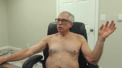 Snapshot of fitman999 chatting on December 2024 03:51:02 AM Jon online show from December 2024 03:51:02 AM