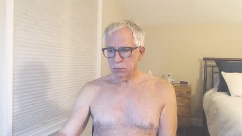 Snapshot of fitman999 chatting on January 2025 03:56:01 AM Jon online show from January 2025 03:56:01 AM