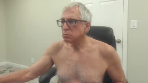 Snapshot of fitman999 chatting on January 2025 02:47:01 AM Jon online show from January 2025 02:47:01 AM