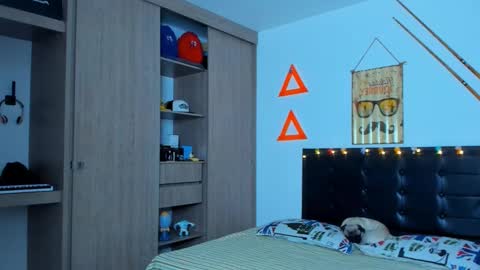 Elias Valencia online show from February 2025 10:10:01 AM