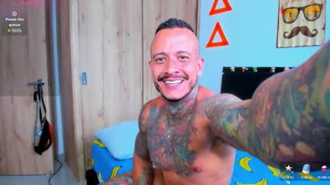 Elias Valencia online show from October 2025 08:06:02 PM