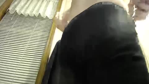 Snapshot of fitshow75 chatting on January 2025 03:06:02 AM Links in Bio below online show from January 2025 03:06:02 AM