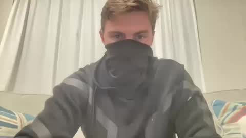 Snapshot of fittfucker chatting on October 2025 05:51:02 AM fittfucker online show from October 2025 05:51:02 AM