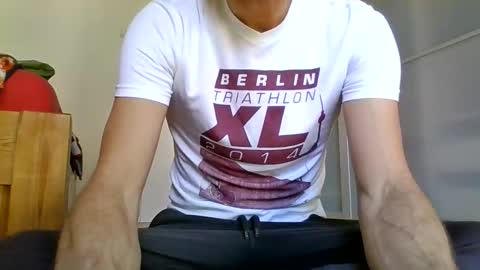 Snapshot of fkkboyberlin chatting on October 2025 10:27:02 AM FkkBoyBerlin online show from October 2025 10:27:02 AM