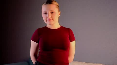 Snapshot of flairbeam chatting on April 2026 01:47:02 AM Amelia online show from April 2026 01:47:02 AM