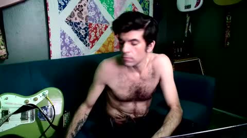 Flannel Dong online show from November 2025 07:19:01 AM