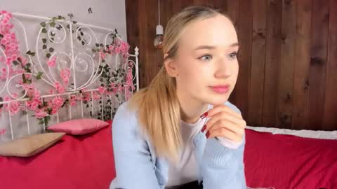 Snapshot of fletahargenrader chatting on November 2025 10:14:01 AM Amina online show from November 2025 10:14:01 AM