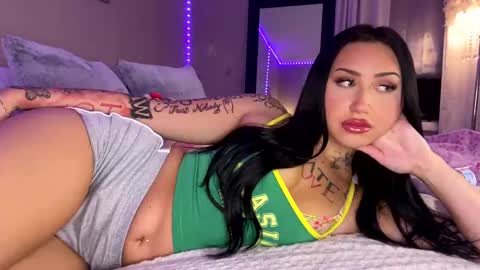 Snapshot of flexyroxxxy chatting on January 2025 05:15:02 AM Roxy online show from January 2025 05:15:02 AM