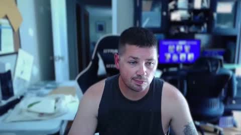 Snapshot of flguy_mike chatting on June 2026 07:53:01 PM FL guy online show from June 2026 07:53:01 PM