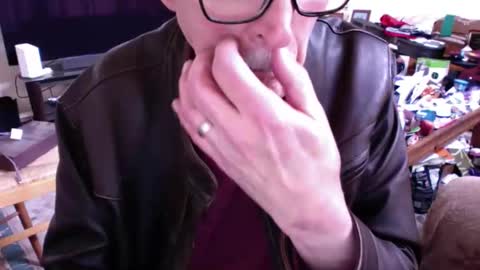 flip4u online show from November 2025 08:03:01 PM