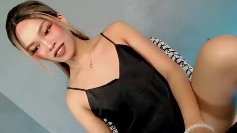 Suzy online show from September 2025 09:49:02 PM