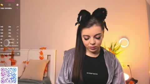 Doloras online show from December 2025 06:44:01 AM