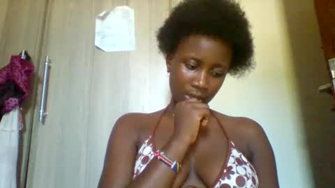 Snapshot of flirty_arrya chatting on April 2026 11:27:01 AM flirty_arrya online show from April 2026 11:27:01 AM