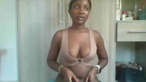 Snapshot of flirty_arrya chatting on May 2026 09:15:01 AM flirty_arrya online show from May 2026 09:15:01 AM
