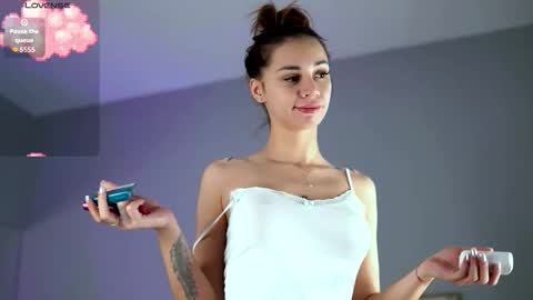 Snapshot of flirty_fawn chatting on October 2025 02:53:01 AM Ana online show from October 2025 02:53:01 AM