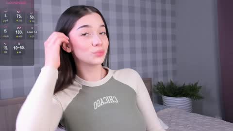 Emely  online show from December 2024 05:22:02 PM