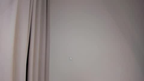 Emely  online show from November 2025 02:55:01 AM