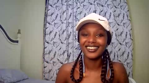 Snapshot of flirtyy_sheery chatting on March 2025 05:28:02 PM sheery online show from March 2025 05:28:02 PM