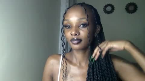 Snapshot of flirtyy_sheery chatting on May 2026 10:33:02 PM sheery online show from May 2026 10:33:02 PM