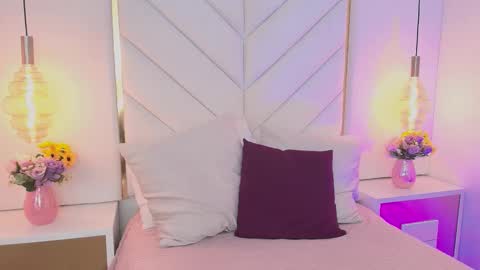 Luna online show from September 2025 12:38:02 PM