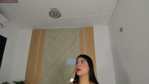 Snapshot of flor_herrera1 chatting on May 2026 04:28:02 AM online show from May 2026 04:28:02 AM