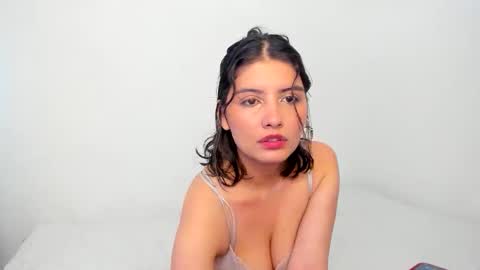 Snapshot of flordejamaica chatting on November 2025 09:03:02 PM Tell me My Love online show from November 2025 09:03:02 PM