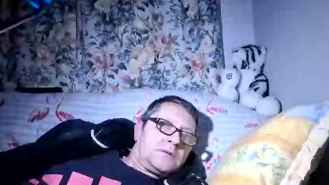 Snapshot of florincar chatting on January 2026 10:12:02 PM florincar online show from January 2026 10:12:02 PM