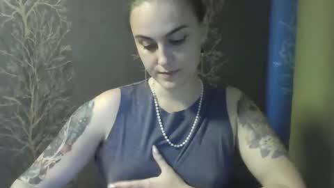 Snapshot of flower_bluee chatting on May 2026 01:05:02 PM Ambika 3 online show from May 2026 01:05:02 PM