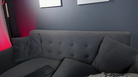 Its a pleasure to meet you. Im Flower. Help me reach 1k. Follow me. online show from February 2026 11:50:01 AM