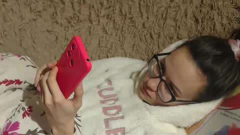 say meow and send tip  online show from February 2025 06:29:02 PM