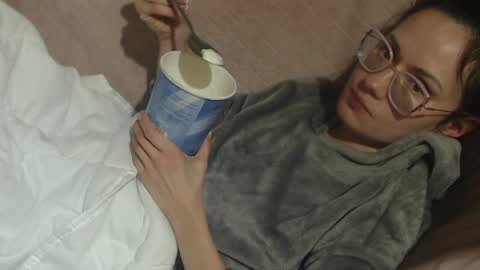 say meow and send tip  online show from March 2026 11:00:01 PM