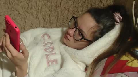 say meow and send tip  online show from January 2025 09:09:01 PM