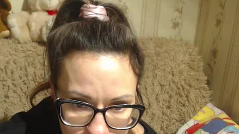 say meow and send tip  online show from February 2025 04:00:02 PM