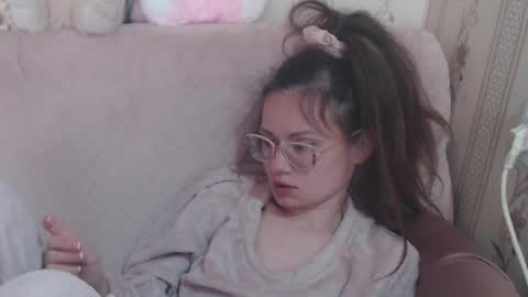 say meow and send tip  online show from April 2026 07:48:02 AM