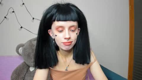 Snapshot of flowerofsin2001 chatting on September 2025 03:12:02 PM Flower online show from September 2025 03:12:02 PM