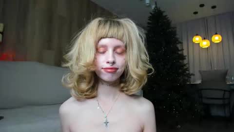 Snapshot of flowerofsin2001 chatting on March 2026 03:51:01 PM Flower online show from March 2026 03:51:01 PM